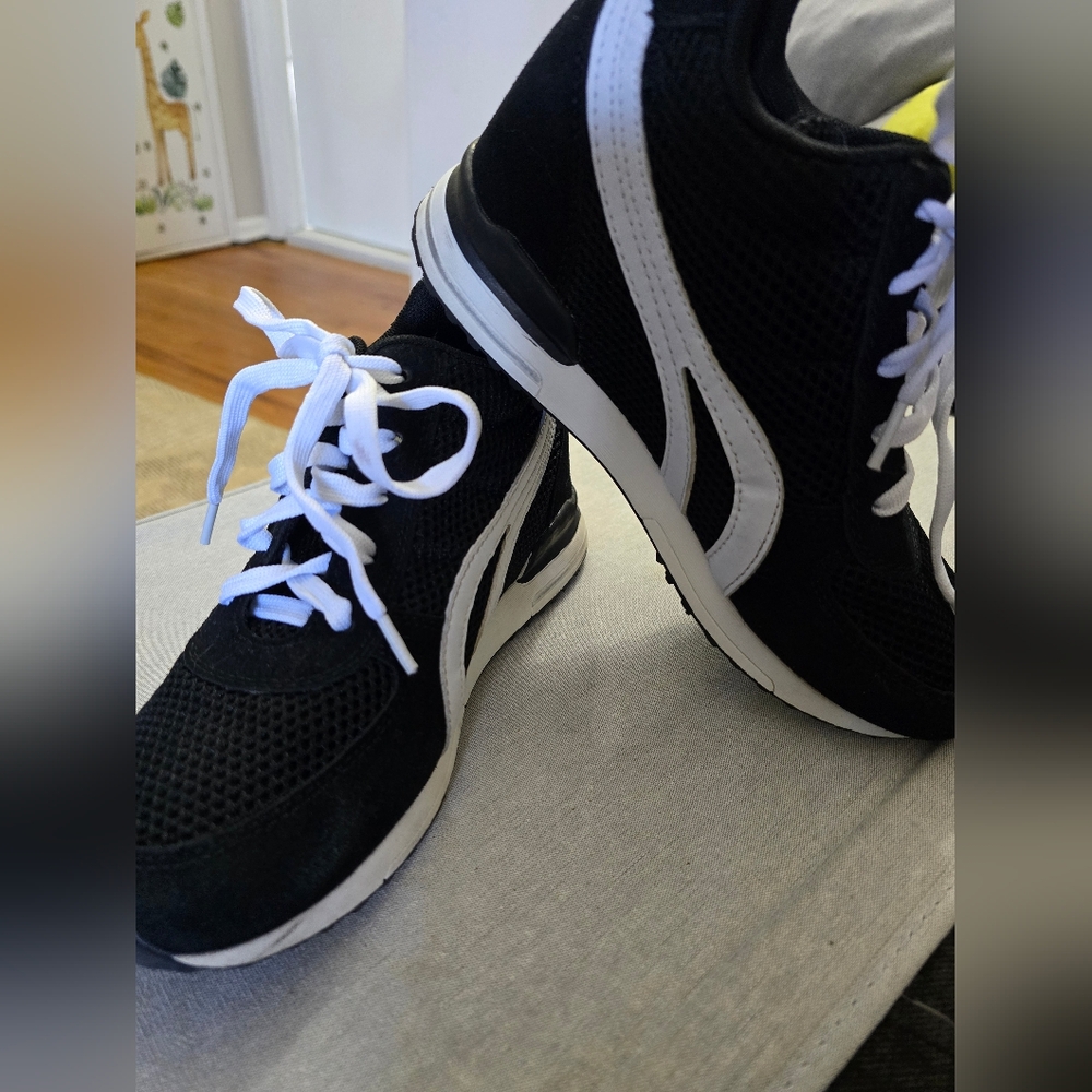 Women's Black and White Mesh Sneakers - Classic Casual Comfort - Picture 4 of 16